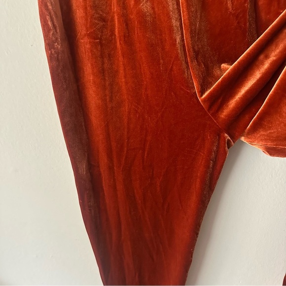 House of CB London Velour Track Sporty Chic Joggers in Rust Orange Size Small - Picture 11 of 12